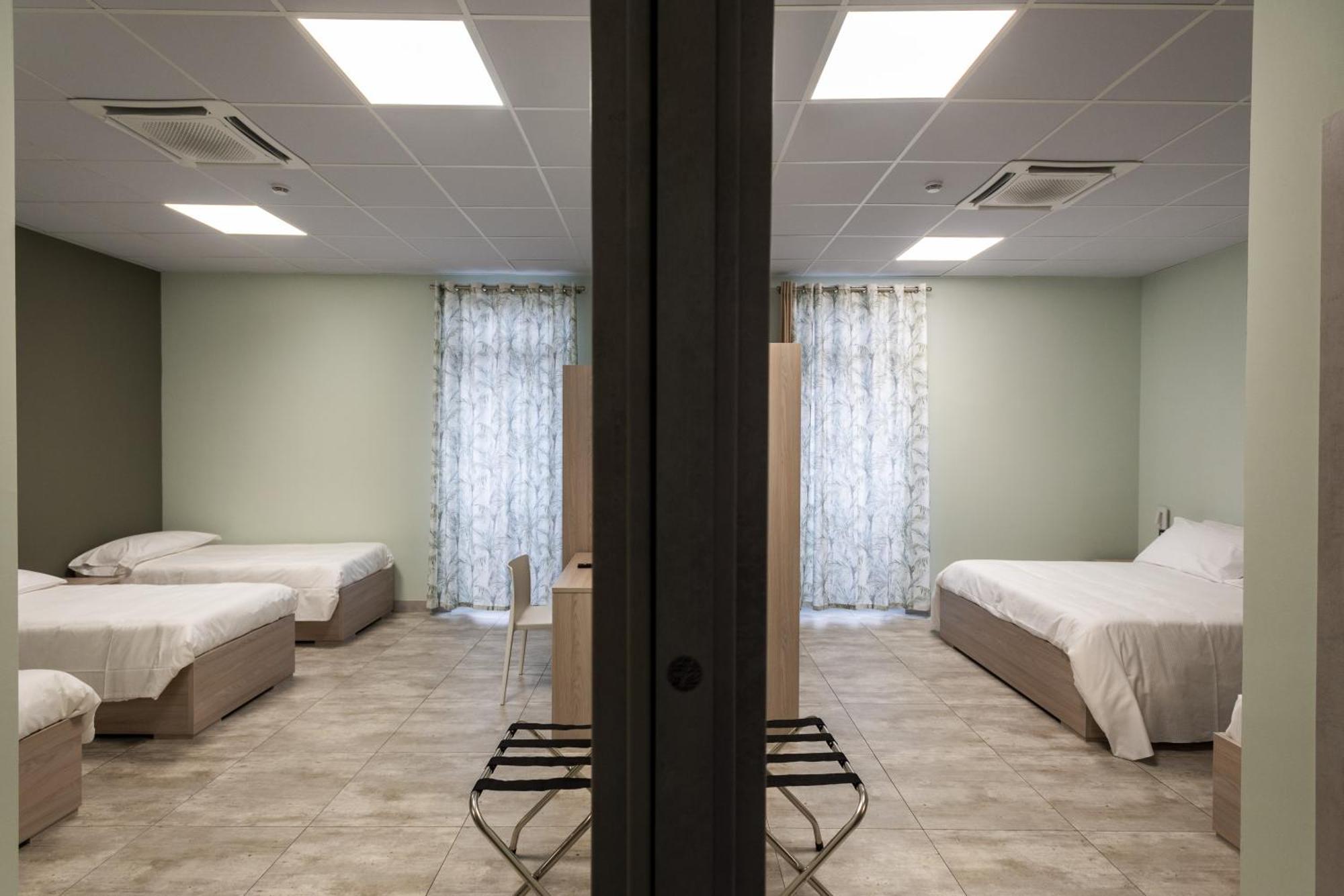 Volpedo Hostel Exteriör bild