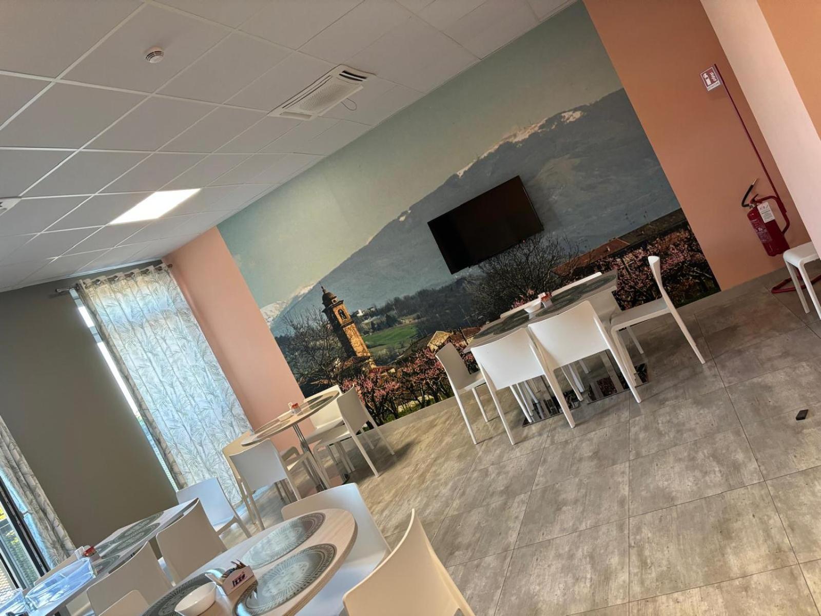 Volpedo Hostel Exteriör bild