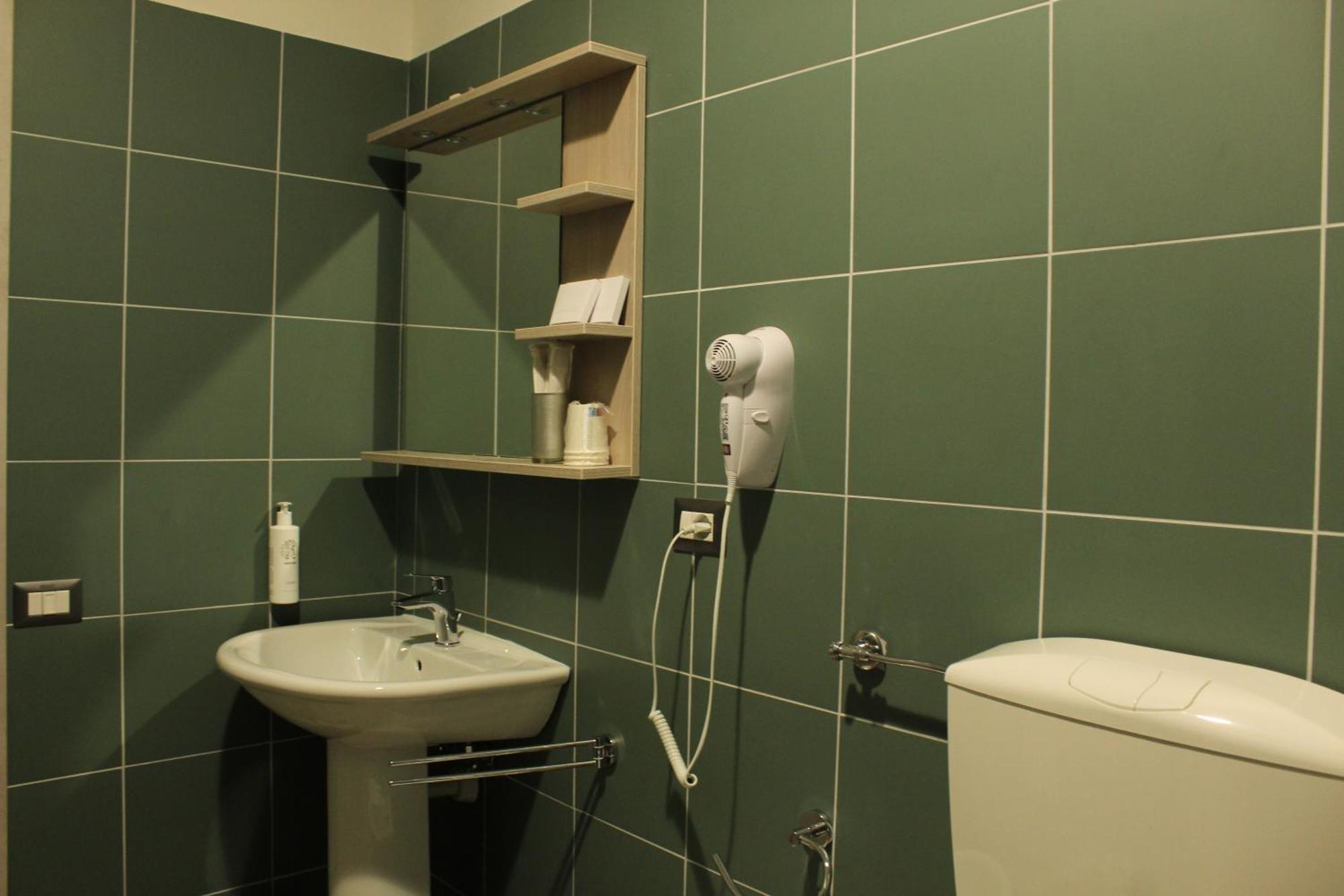 Volpedo Hostel Exteriör bild
